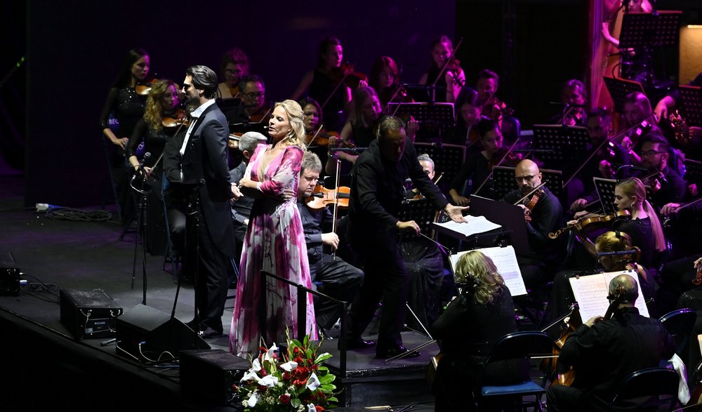 Vesić: Večeras u Beogradu nastupa jedna od najvećih svetskih operskih diva Elina Garanča