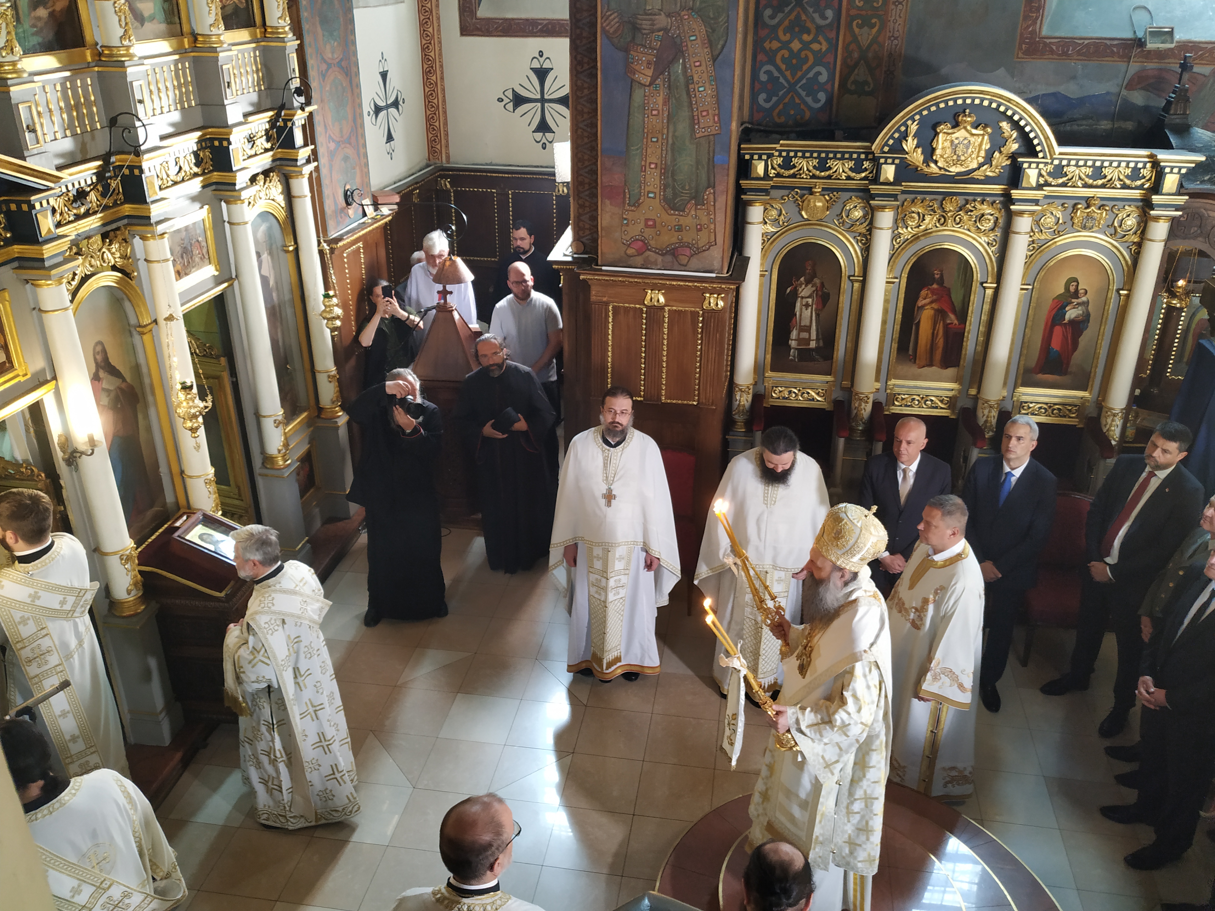 Градоначелник Радојичић присуствовао литургији у Вазнесењској цркви