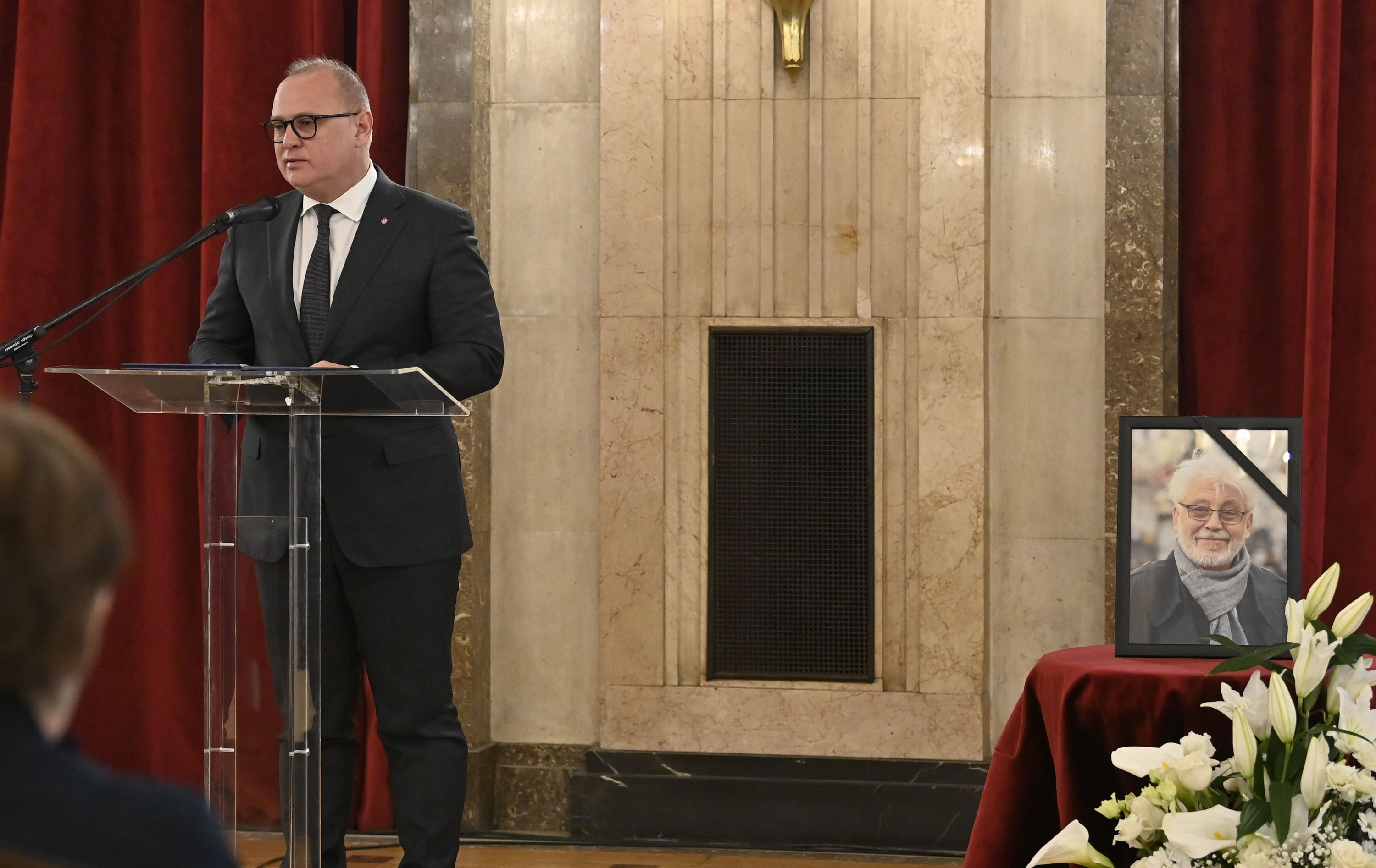 Održana komemoracija Milovanu Vitezoviću u Starom dvoru